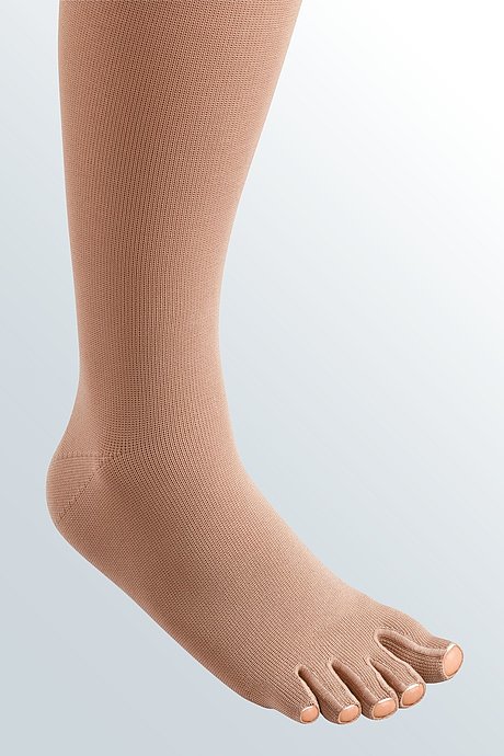 Medi Germany Mediven 550 Compression Stockings with Toe Cap