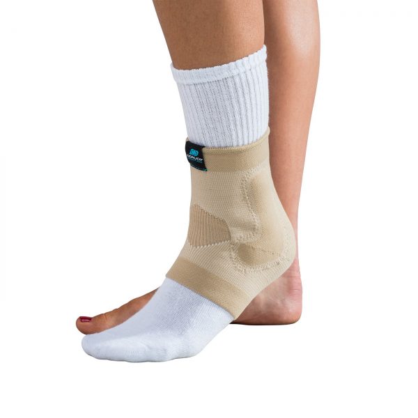DonJoy Advantage Deluxe Elastic Ankle